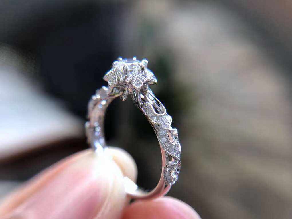 精品店的首饰一般是什么材质,珠宝定制怎么开店