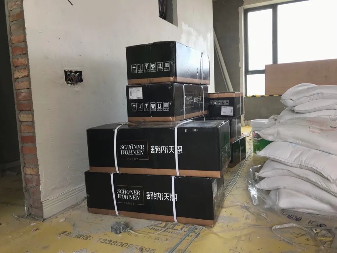 刮腻子时墙面刷什么油漆 (墙面刮腻子刷墙漆注意事项)