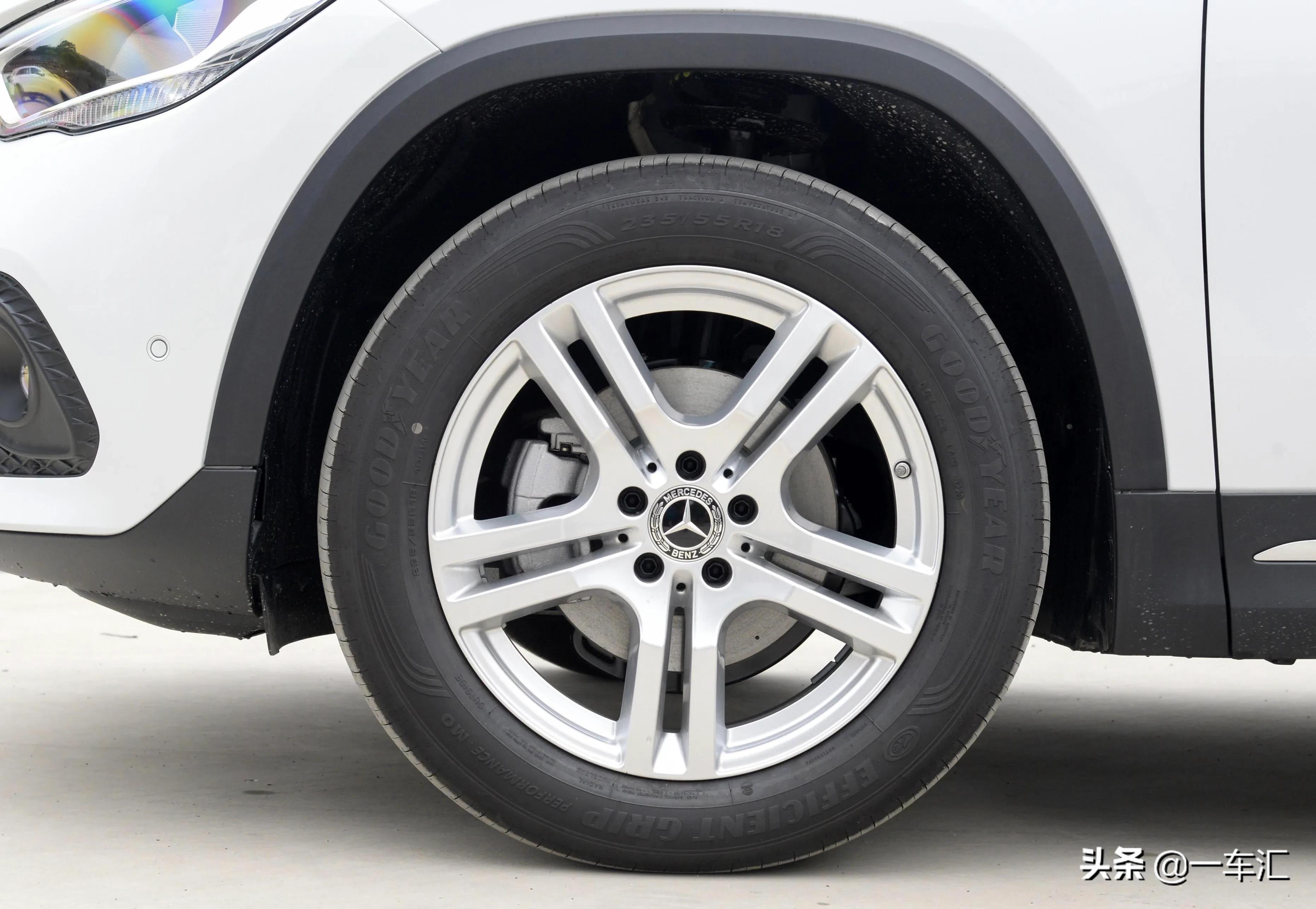 奔驰gla180新款优惠,2020款奔驰gla180落地多少钱