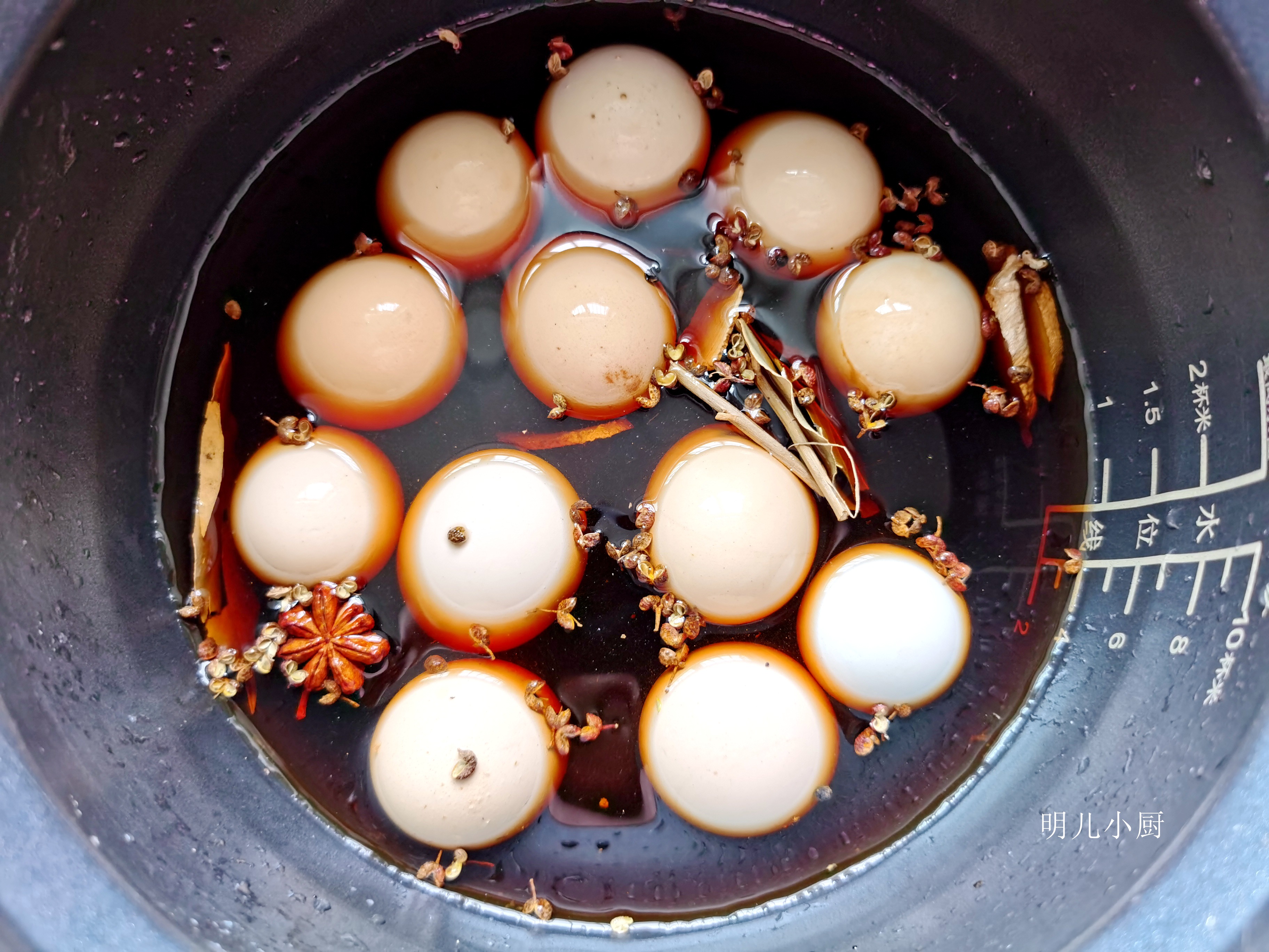 天热了就爱吃这碗面筋道爽滑,天热了就吃这道菜