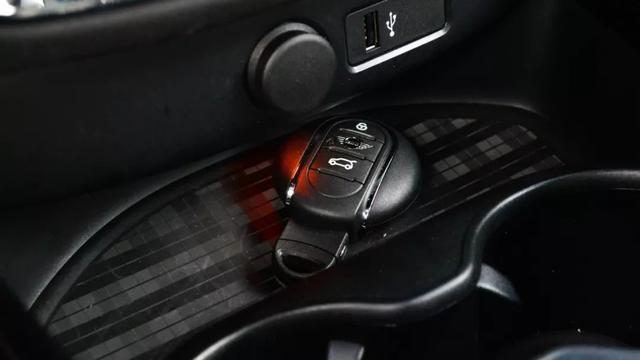 女性开宝马mini给人什么感觉,选哪款宝马mini合适