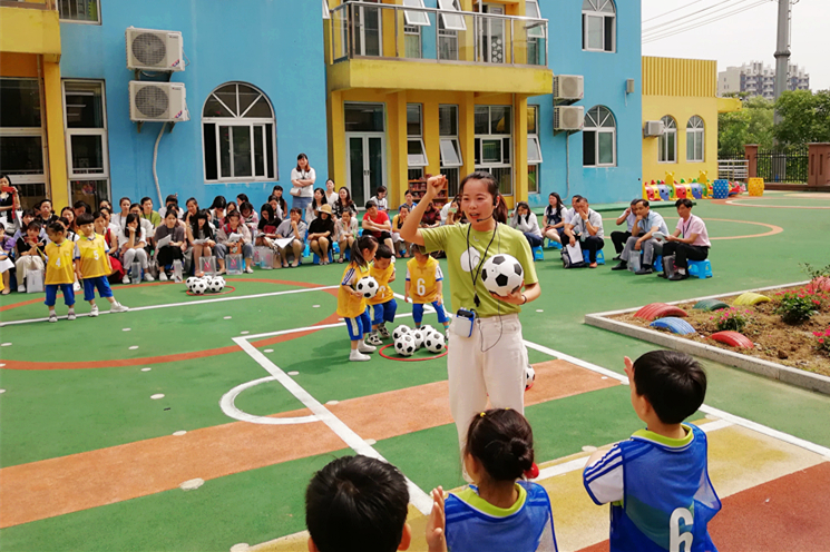 重游戏和轻游戏,幼儿园足球游戏化的思路和框架