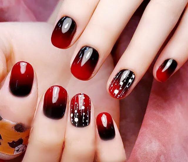 有一种颜色叫blackpink,blackpink黑色火焰美甲