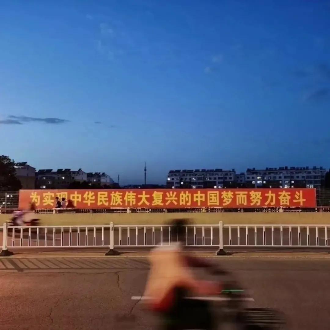 朋友圈背景图就给你看三天,朋友圈只给你看三天背景图