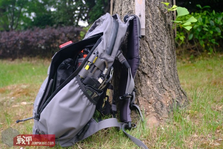 升级更全能LiiGear全新18L背包“章鱼老师”深度使用测评