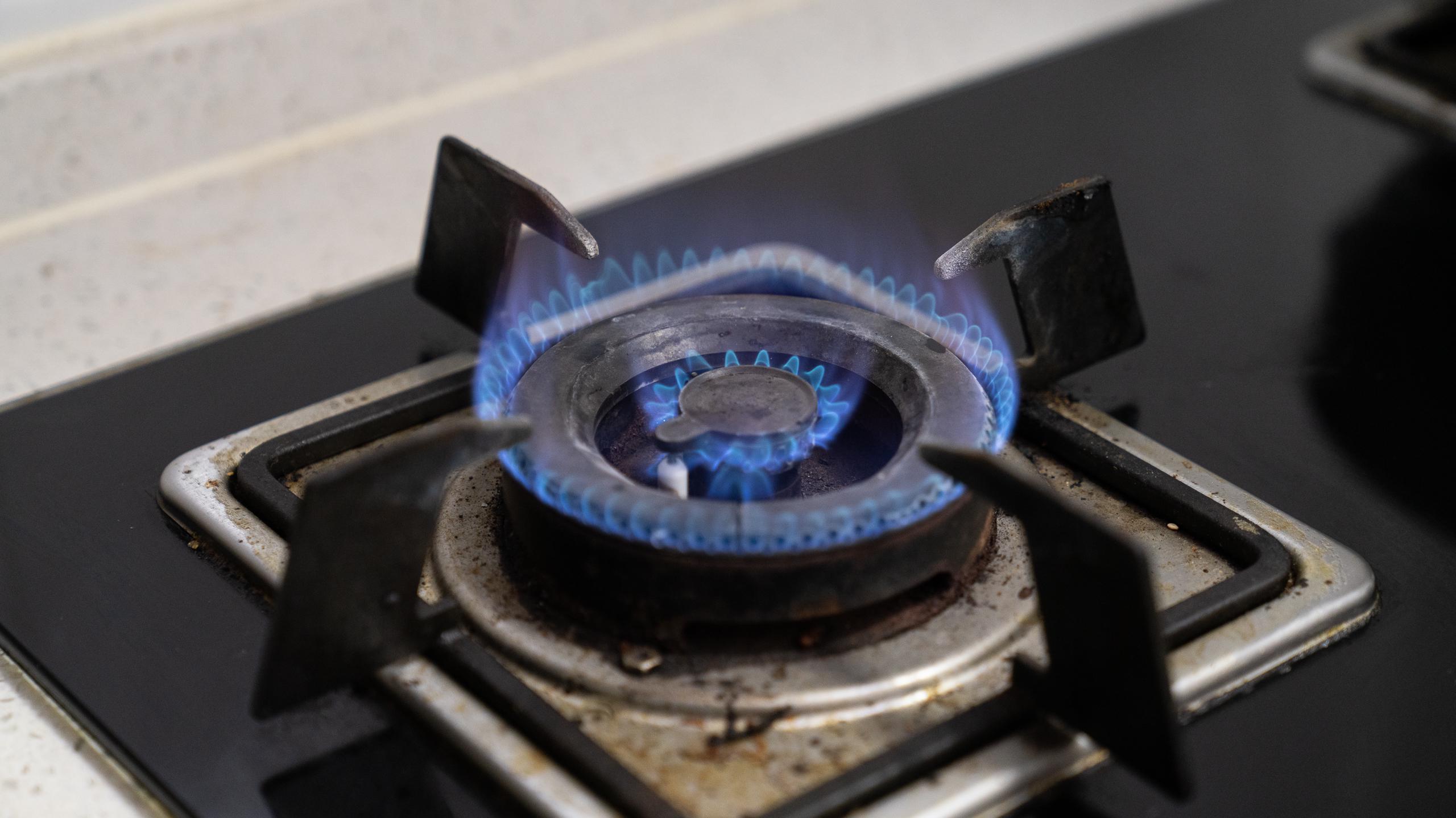 到年限不坏也得换！烟灶升级之路，我做的这些功课你肯定也用得到