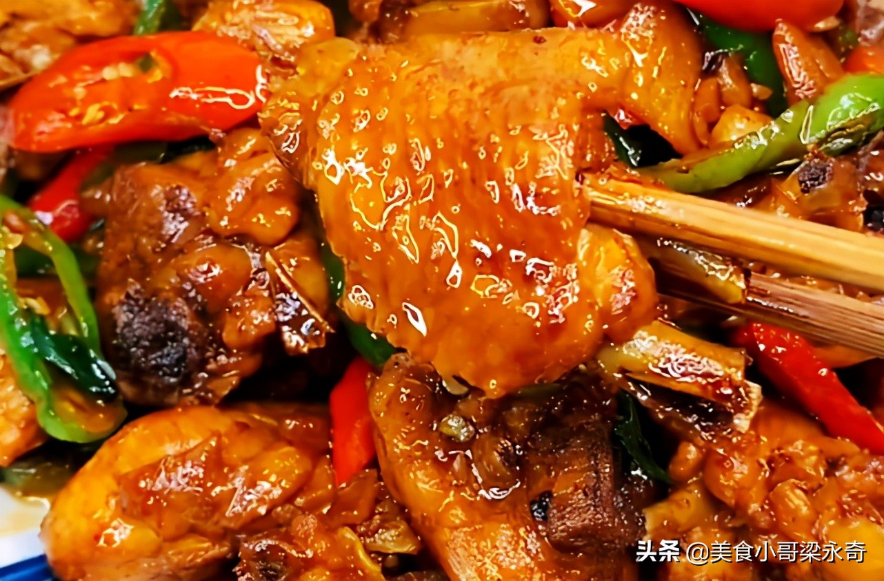 炖鸡焯水最正确的做法,炖鸡时千万不要焯水