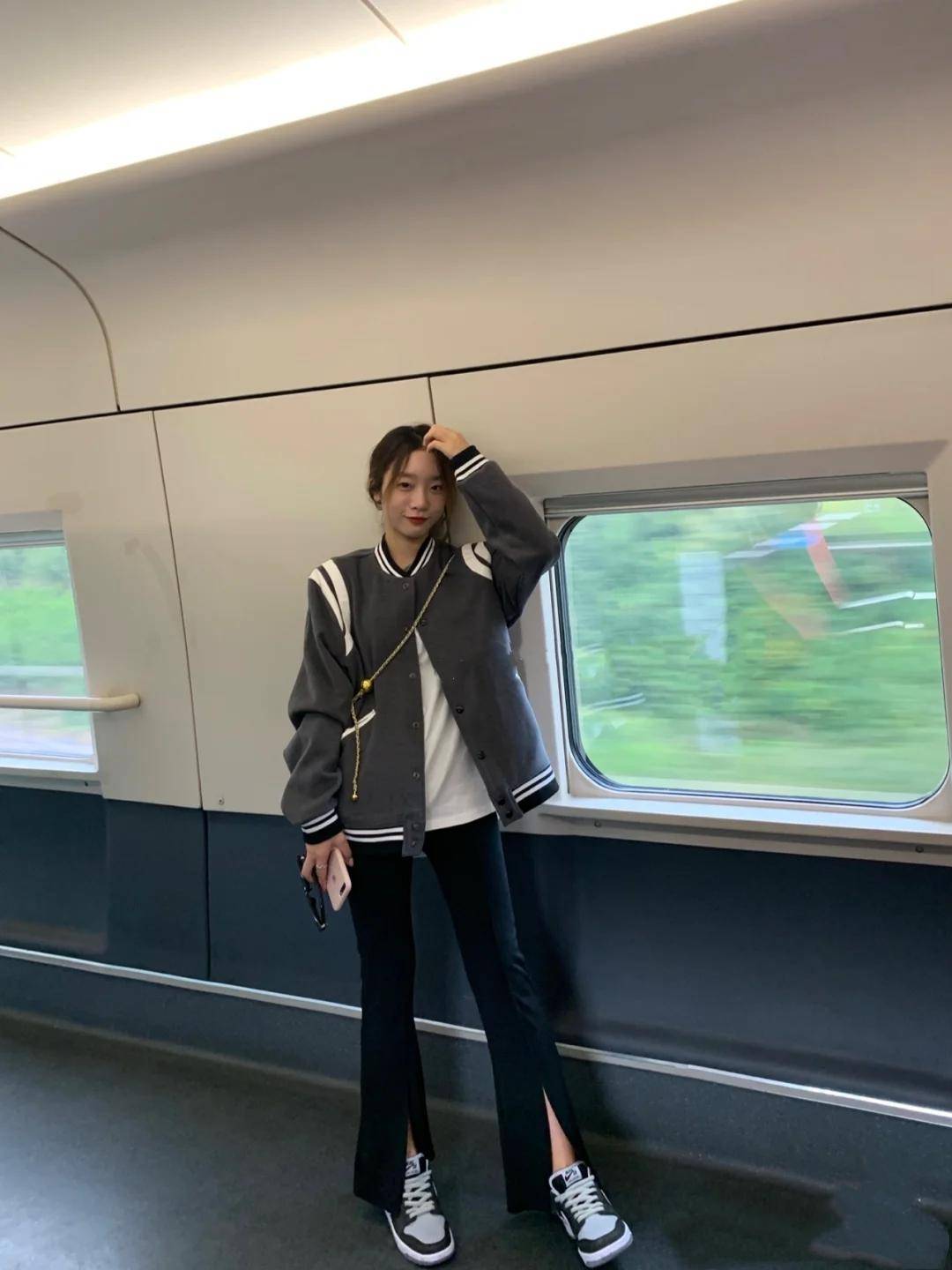 什么品牌的鞋子有踩屎感,耐克阿迪踩屎感鞋子推荐