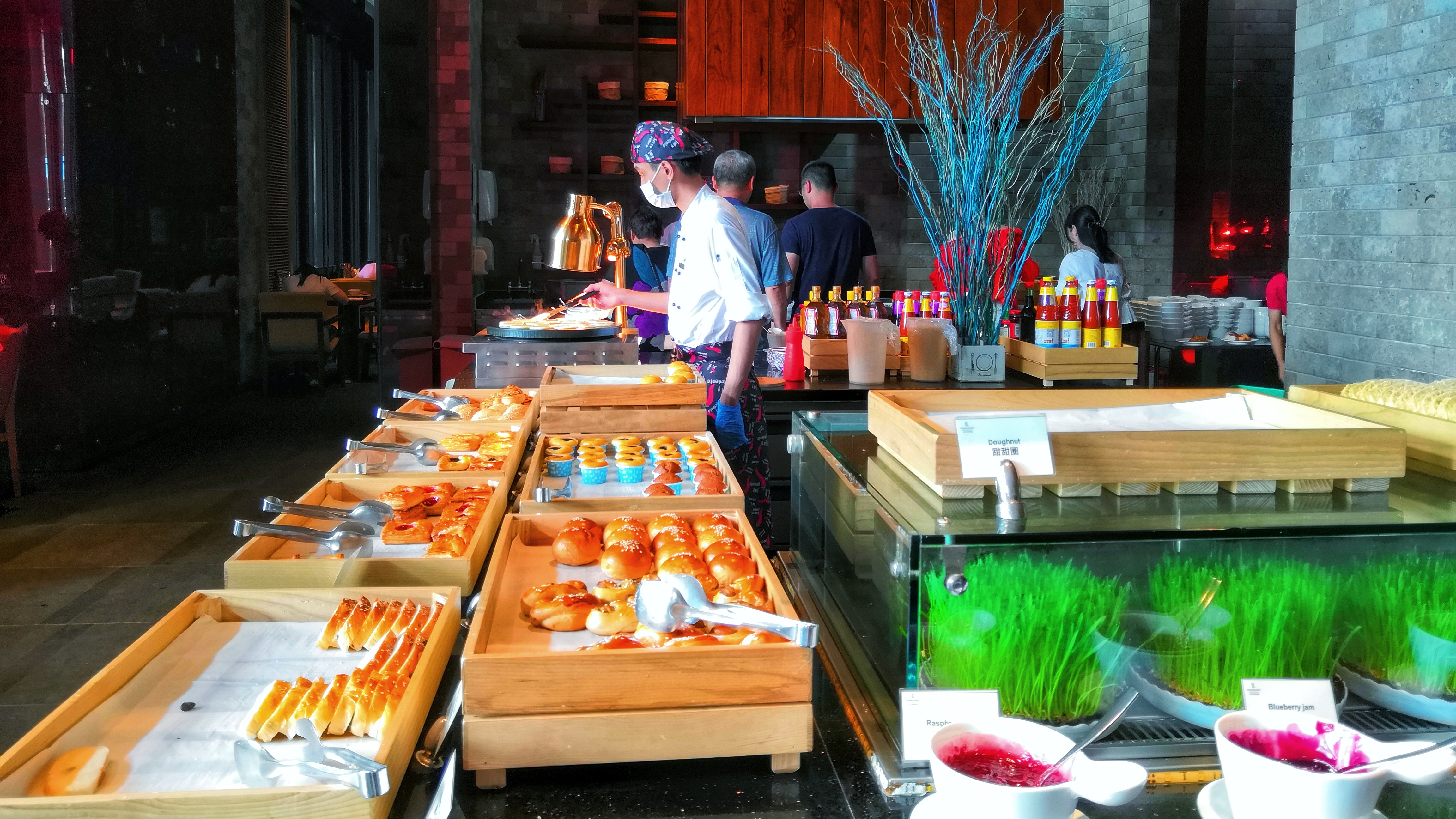 都是网红惹的祸，三亚万丽为何被称为最适合父母和宝宝住的酒店？