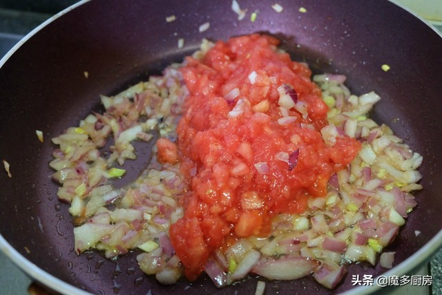 自制披萨的超简单做法,自制披萨最简单的方法