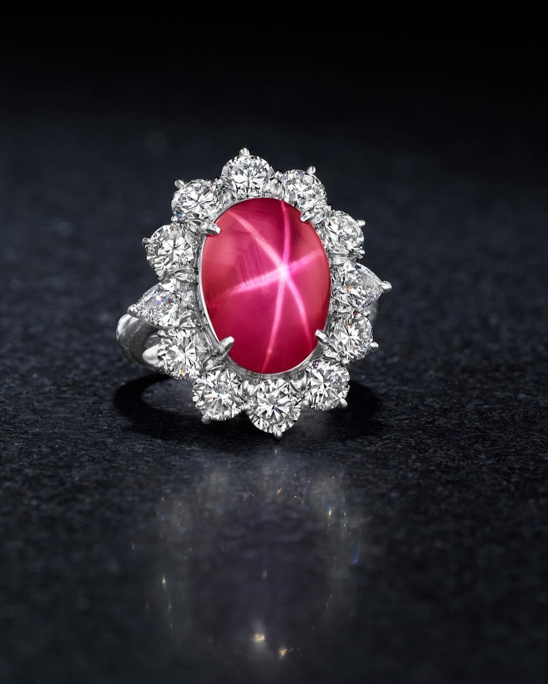 花300买了满天星,花300块钱买水晶值吗