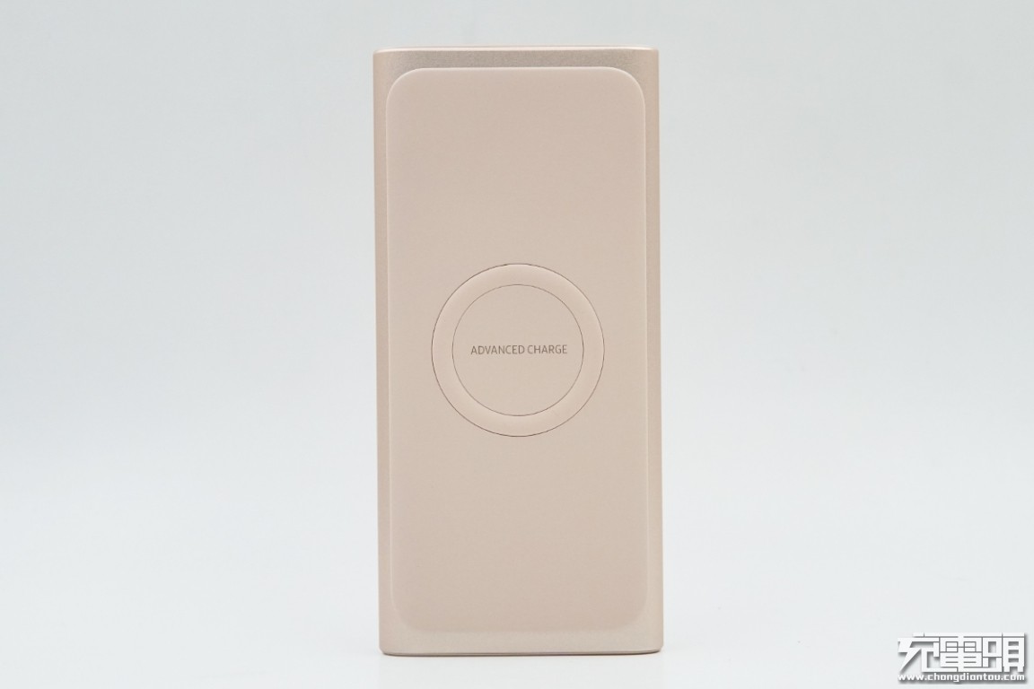 三星无线充电宝u1200,三星官方移动电源测评