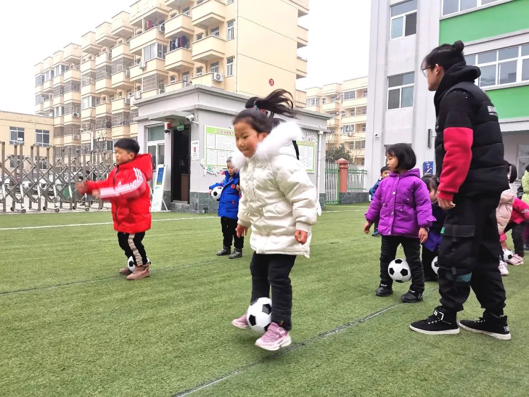 幼儿园足球展示活动方案,幼儿园足球展示活动