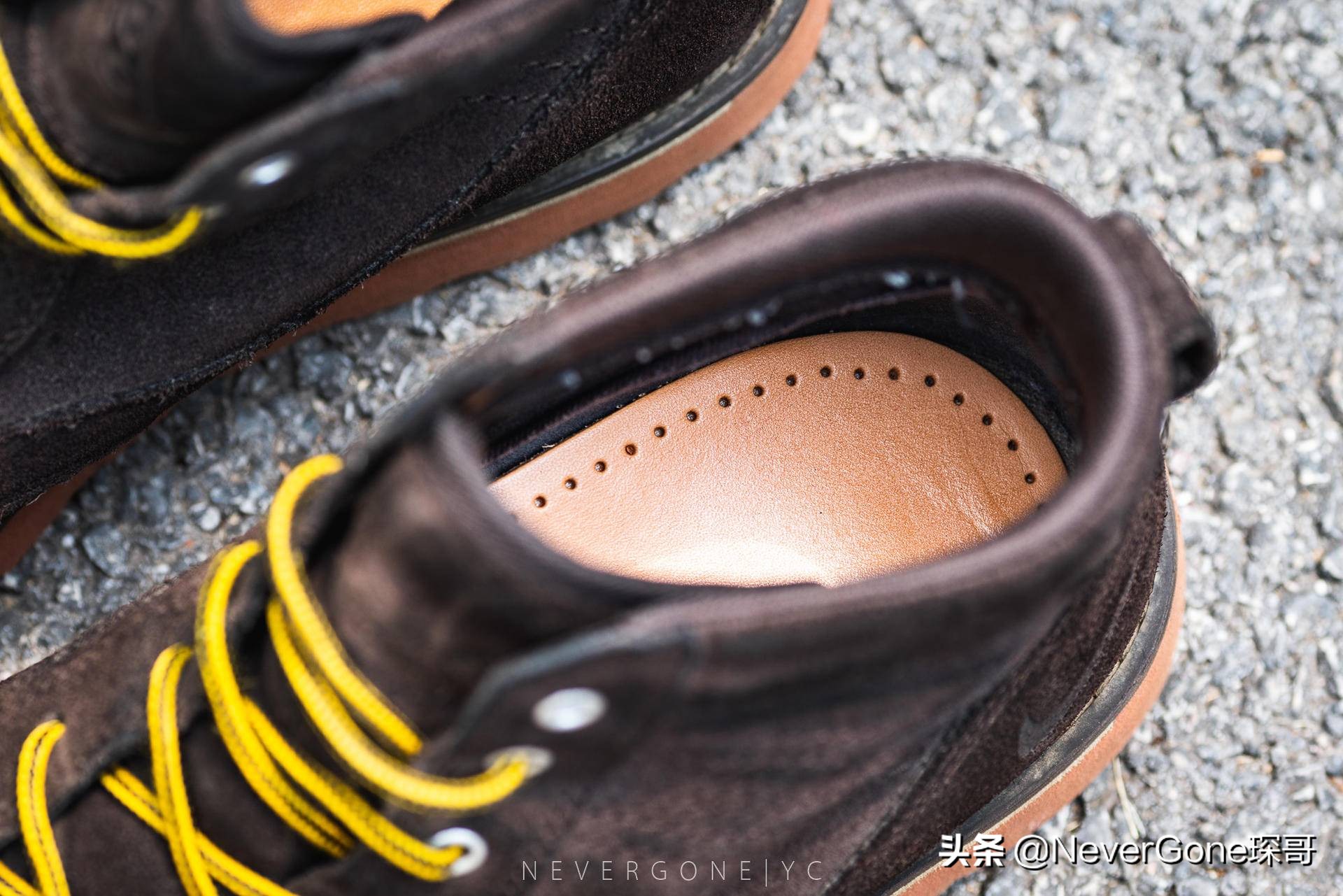 一双nike鞋子正面图,耐克复古工装鞋