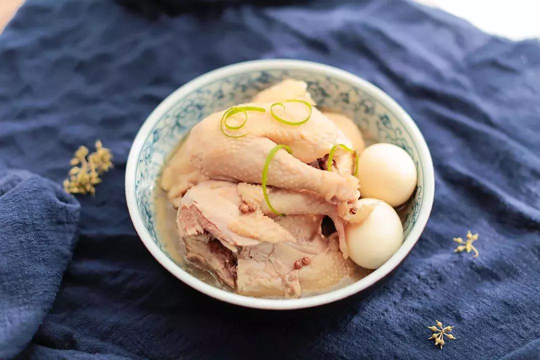 过夜的剩鸡肉怎么煮好吃点,吃剩的鸡肉放冰箱多久会坏