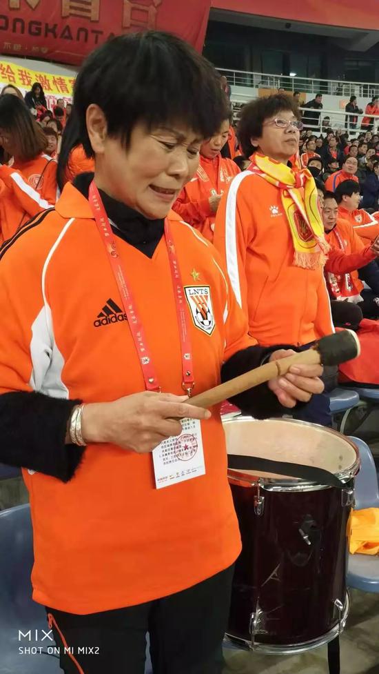 董大姐的一生视频,中国女足董大姐