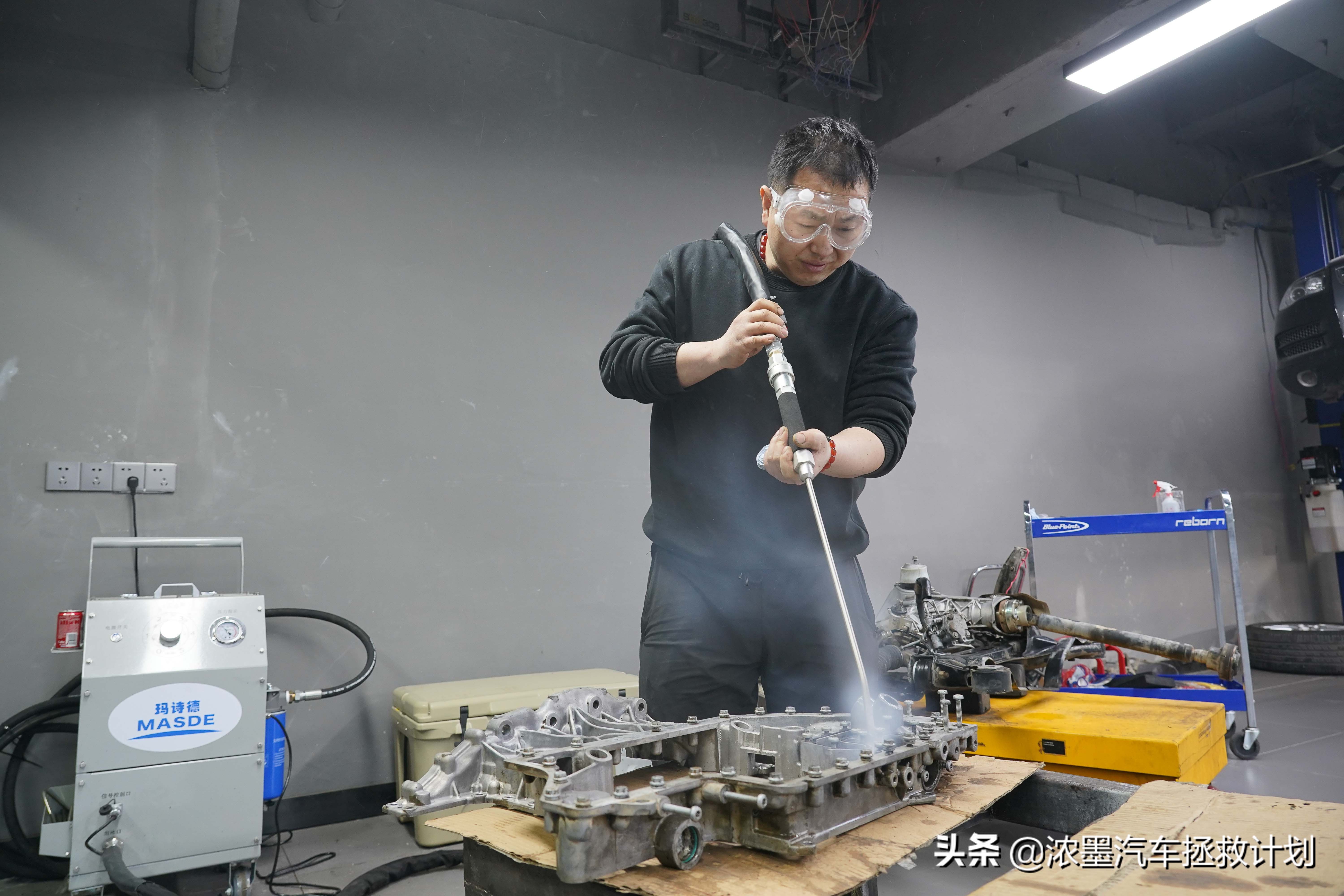 09款途锐全车修复翻新,完美修复一台即将报废的途锐