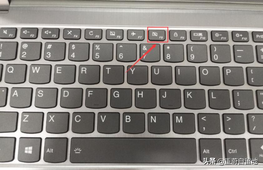 win10照片是白色方框怎么办,win10系统相机出现条纹