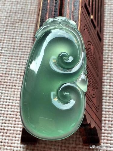 最贵翡翠如意,顶级翡翠玉如意价值多少钱