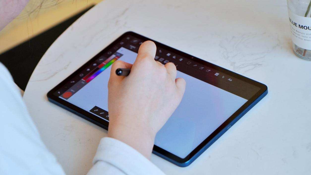 荣耀平板v7pro好还是ipad好,荣耀平板v7pro和ipadpro比较