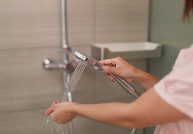 洗澡时注意四个部位不要清洗,洗澡时腋下需要清洗吗