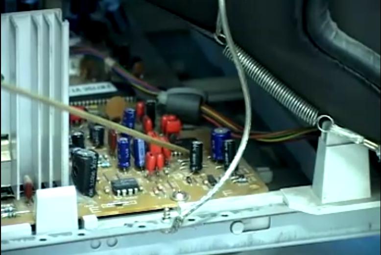 电脑显示器不通电维修视频,显示器原理与维修教程