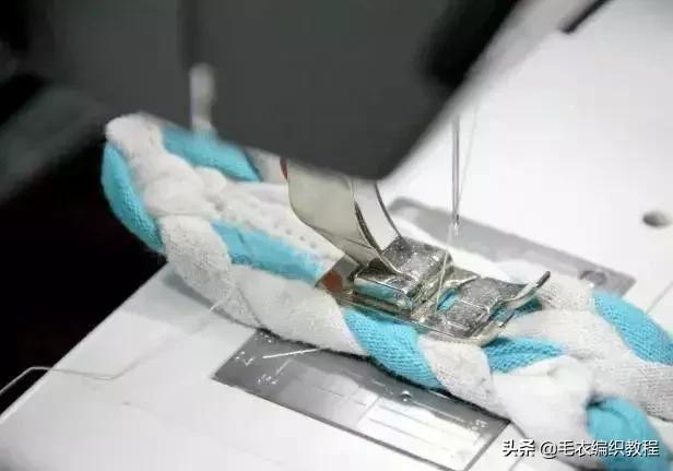 旧毛衣编织地毯最简单方法,旧毛线编织地毯地垫的视频