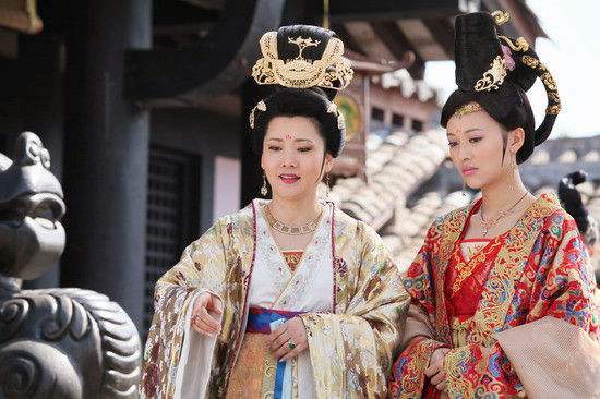 李显被流放,李显被武则天废的时候