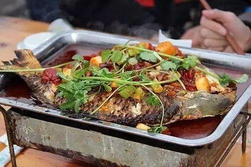 自己在家做巫山烤鱼的正宗做法,秘制特色烤鱼料怎么做