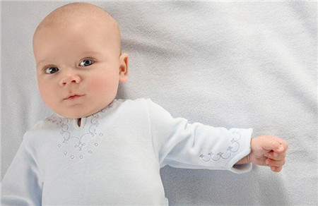 孩子湿疹久治不愈？坚持做好6点护理好的快！