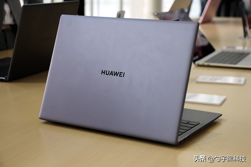 matebookxpro和matebook14s区别,matebookxpro对比macbookpro