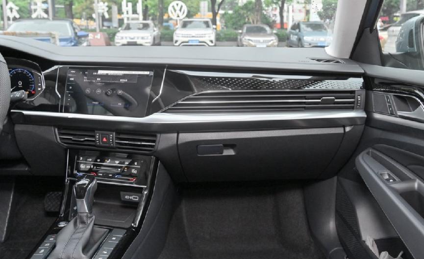 上汽大众星朗星空版,成都车展上汽大众新款车