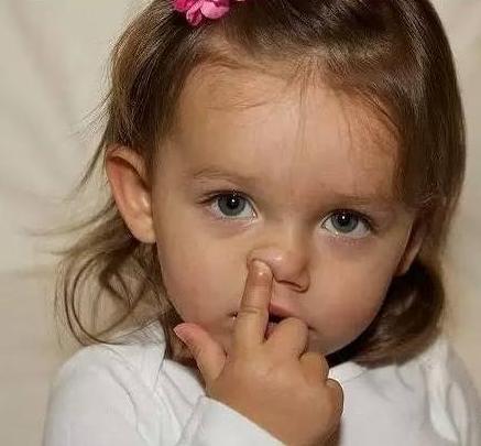 从小挖鼻孔长大后会怎样,小时候喜欢挖鼻孔长大会怎么样