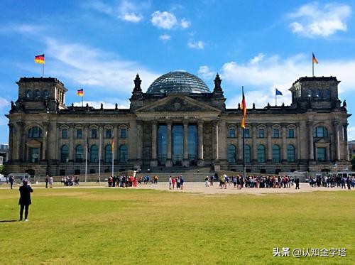 柏林危机最终导致哪个国家分裂,柏林危机导致哪个国家的分裂