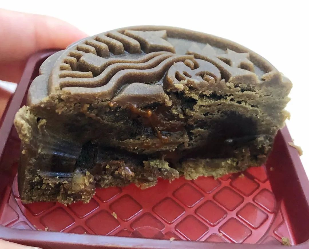 虽然网红月饼性价比都低，但星巴克出品还是倒数第一