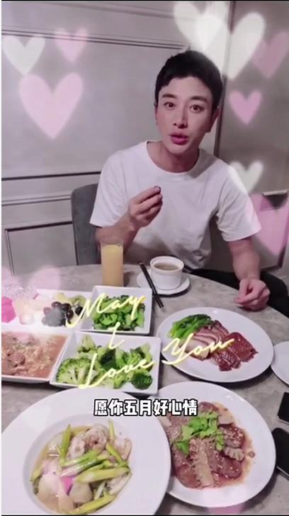 李小璐贾乃亮离婚甜馨会伤心吗,李小璐贾乃亮甜馨现在关系怎么样