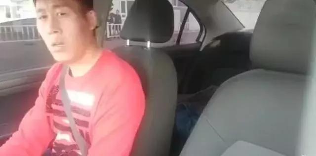 考驾照有人坐副驾驶看你考吗,坐你副驾驶的第一个人