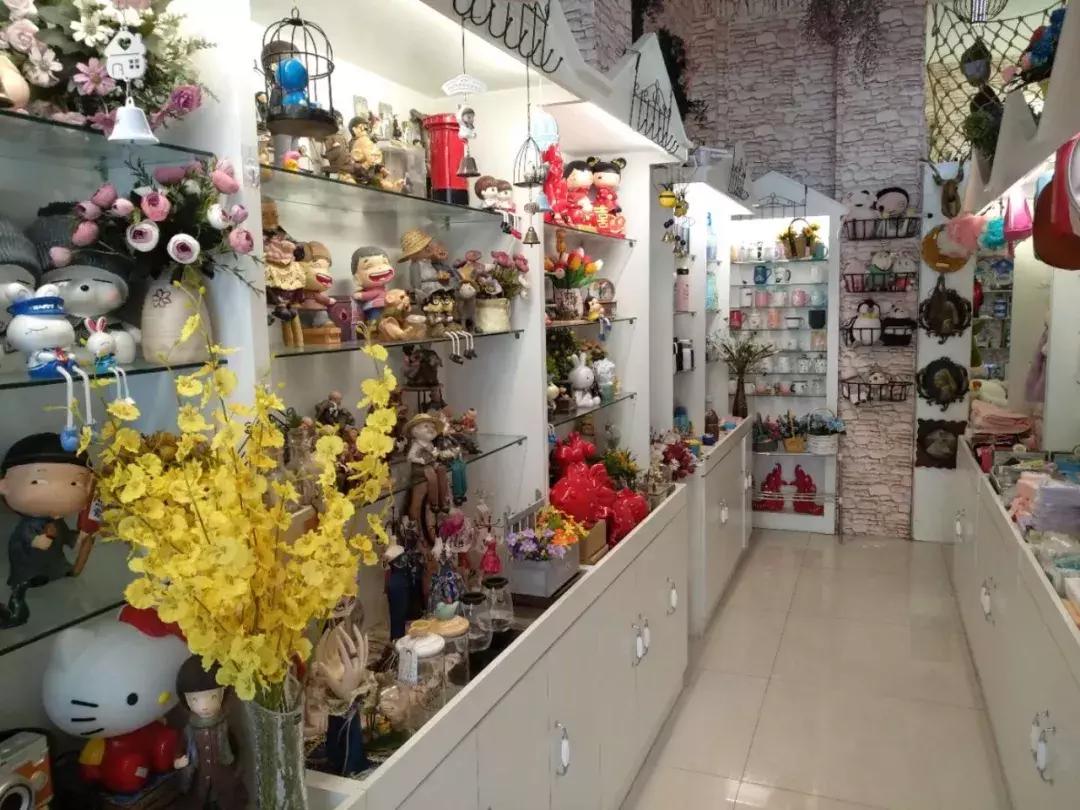 「真实故事」杂货铺老板创业进山卖衣服，却落得在寺庙乞讨