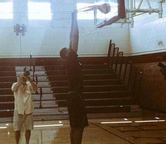 站着扣篮博班,站着扣篮的nba球员