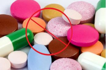 四环素牙为何会在我国盛行,四环素服用多久出现四环素牙