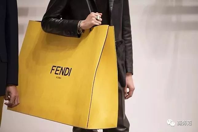 2024年流行什么男包,现在最流行什么男包