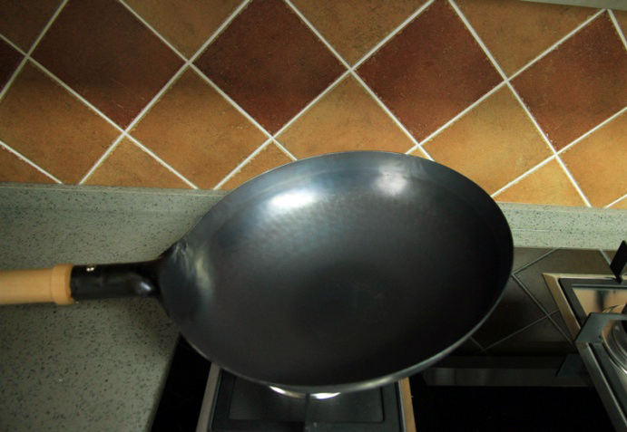 陈枝记铁锅和炊大皇哪个好,陈枝记和苏泊尔