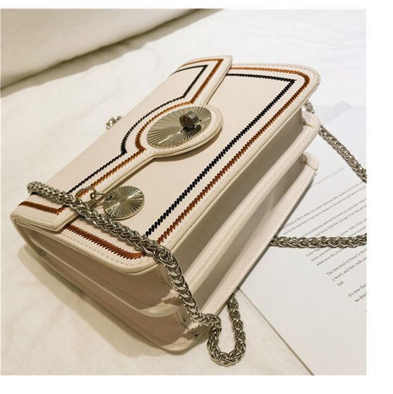 讨好女朋友的100种方法,讨好女朋友的一百种方法