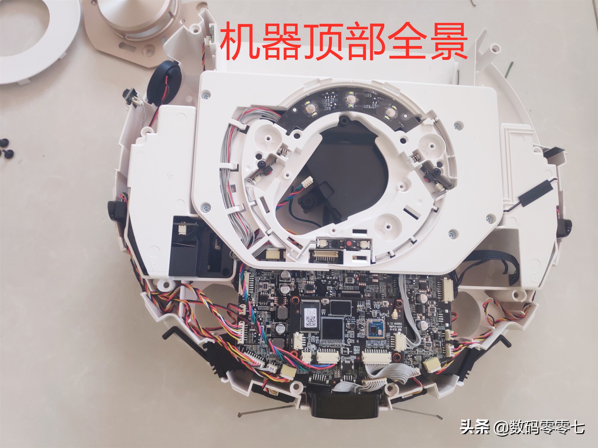 联想扫地机器人拆刷子,联想智能扫地机器人