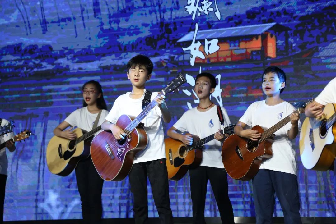 毕业庆典的仪式感,六年级毕业庆典视频