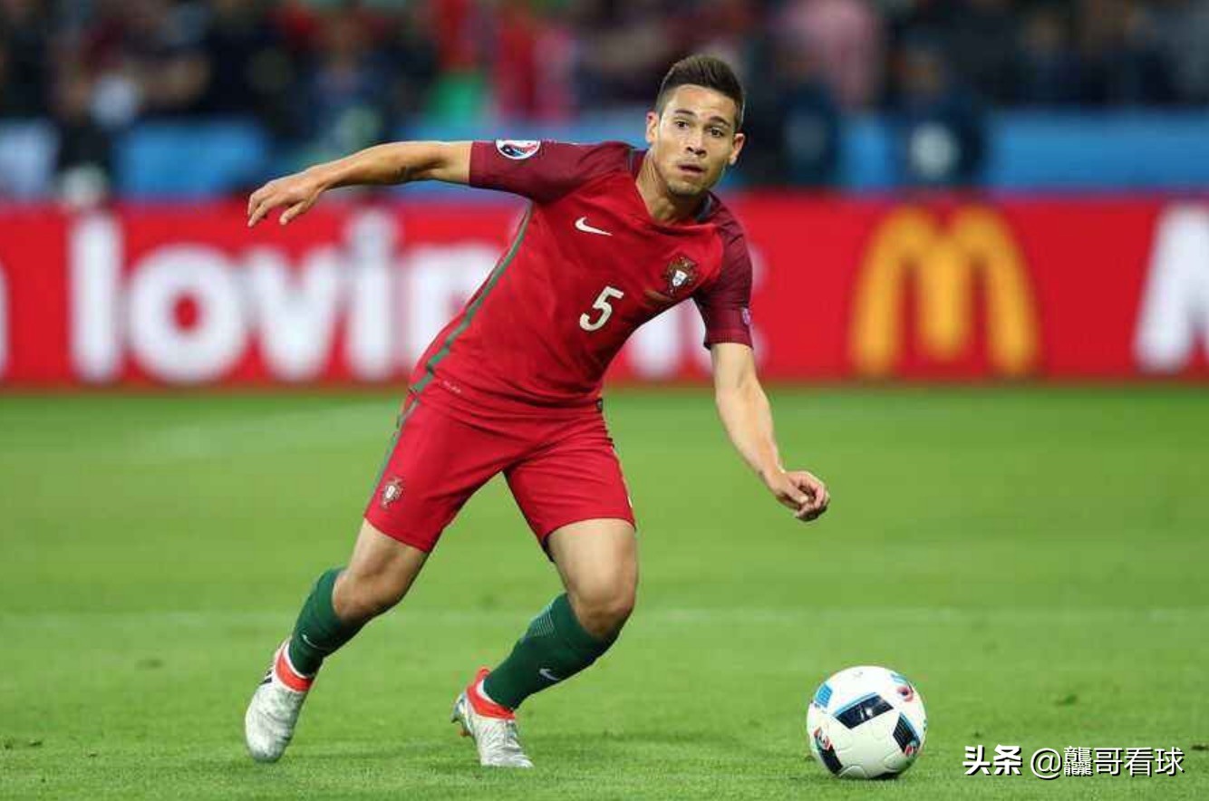 边后卫转中前卫,边后卫和边翼卫