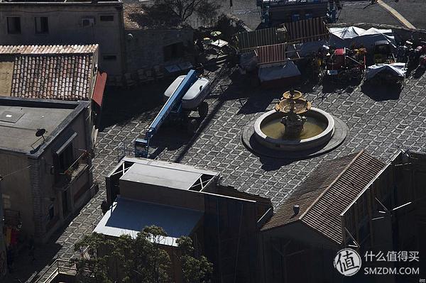 看腻了小鲜肉？《海王》凭肌肉和女神实现口碑逆袭：DC漫改指南