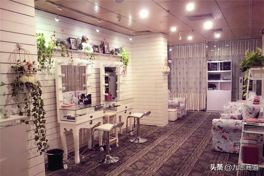 开美甲店一个月收2000万,女孩子开美甲店利润