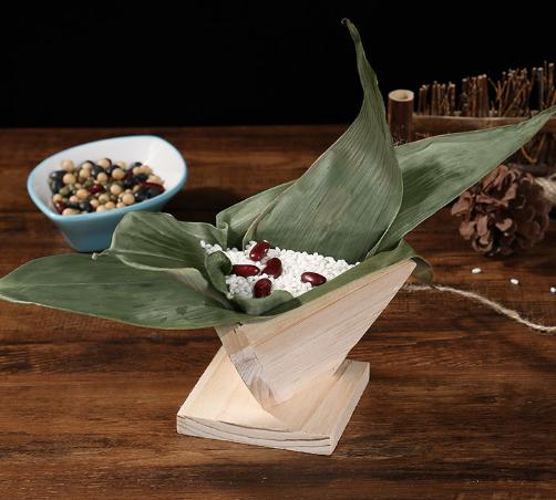 煮粽子用热水还是用冷水下锅,煮粽子用冷水还是用热水味道更美