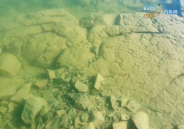 钓鱼如何找浆层,水底有浆层如何钓底